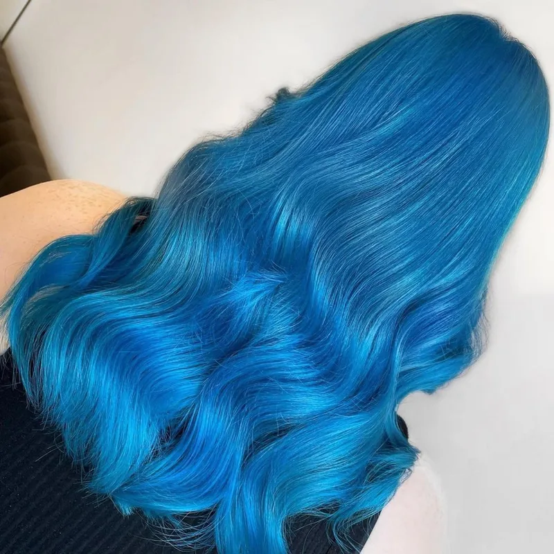 Capelli tinti con Crazy Color N. 59 Sky Blue, foto dalla community Crazy Color